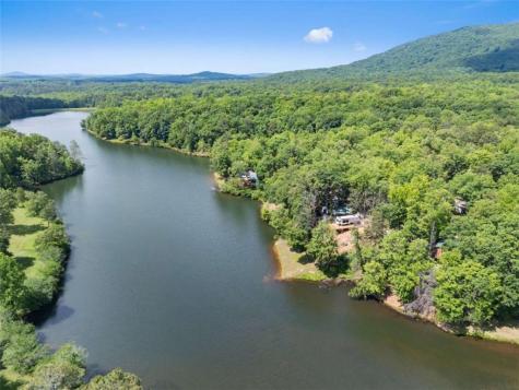 91 Magnificent Way Cleveland GA 30528