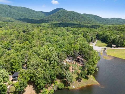 91 Magnificent Way Cleveland GA 30528