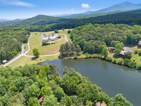 91 Magnificent Way Cleveland GA 30528