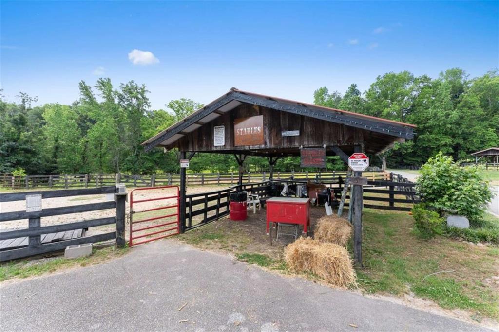 91 Magnificent Way Cleveland GA 30528