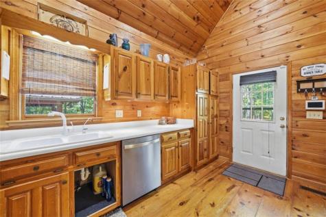 105 Blackberry Falls Court Ellijay GA 30536