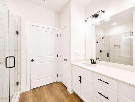 74 Village Court Cleveland GA 30528