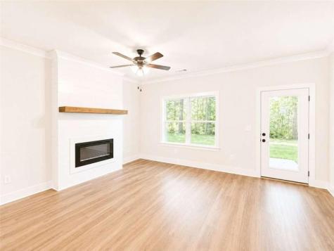 74 Village Court Cleveland GA 30528