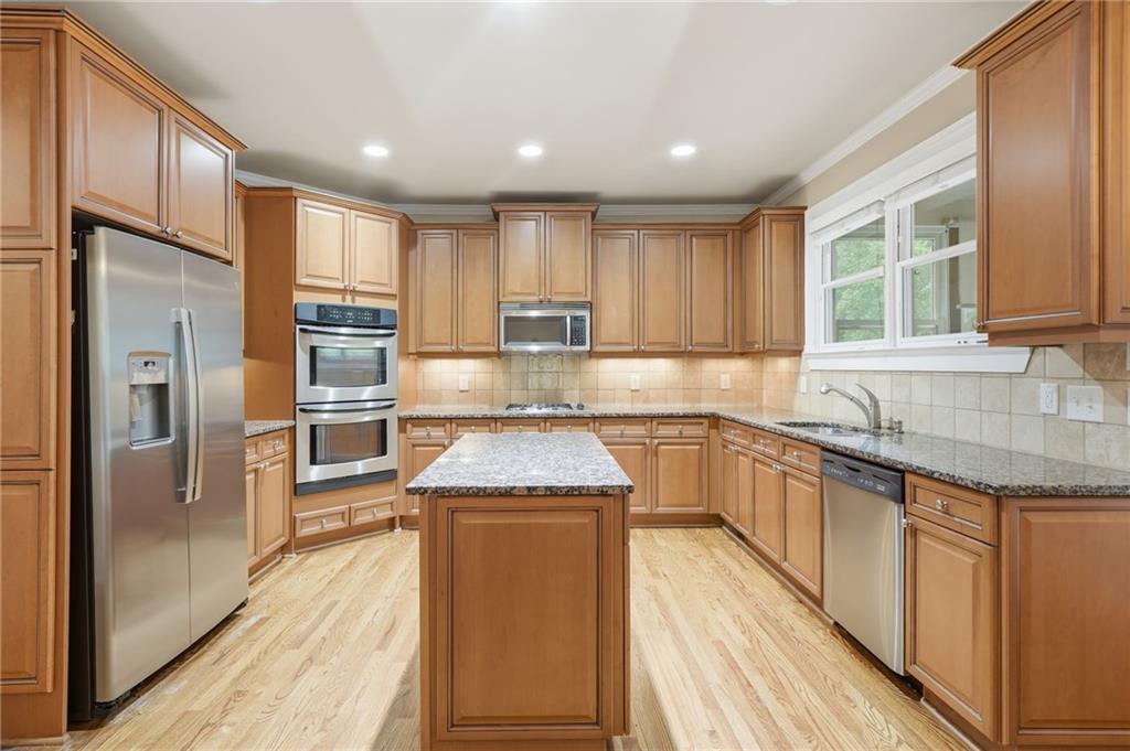 715 Crescent Circle Canton GA 30115