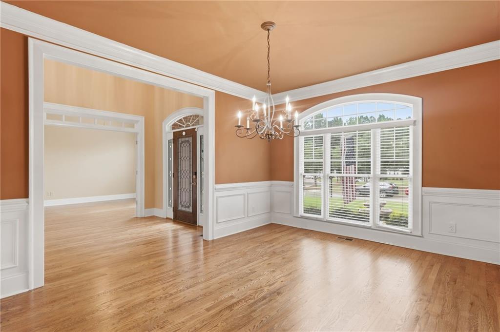 715 Crescent Circle Canton GA 30115
