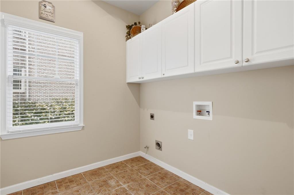 715 Crescent Circle Canton GA 30115
