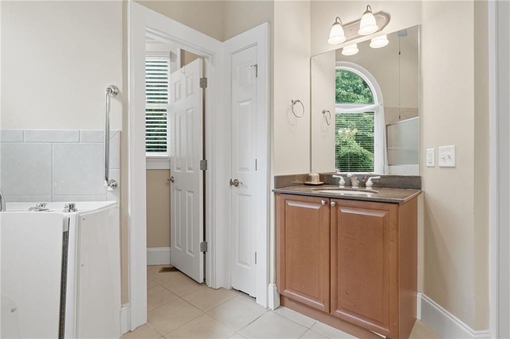 715 Crescent Circle Canton GA 30115