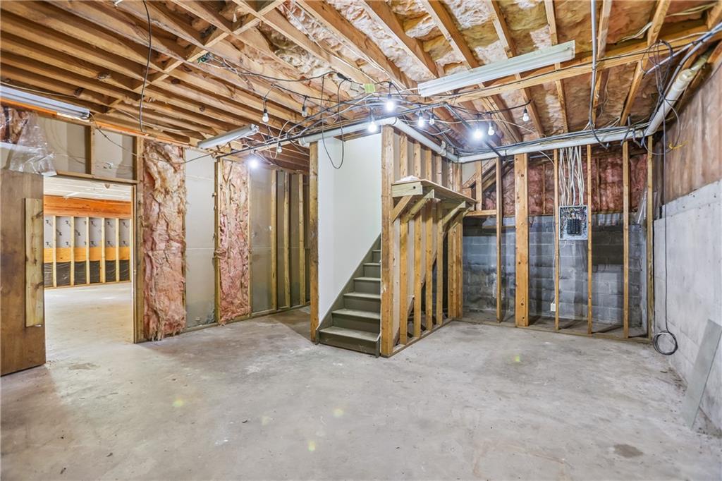 6839 Silver Maple Drive Rex GA 30273