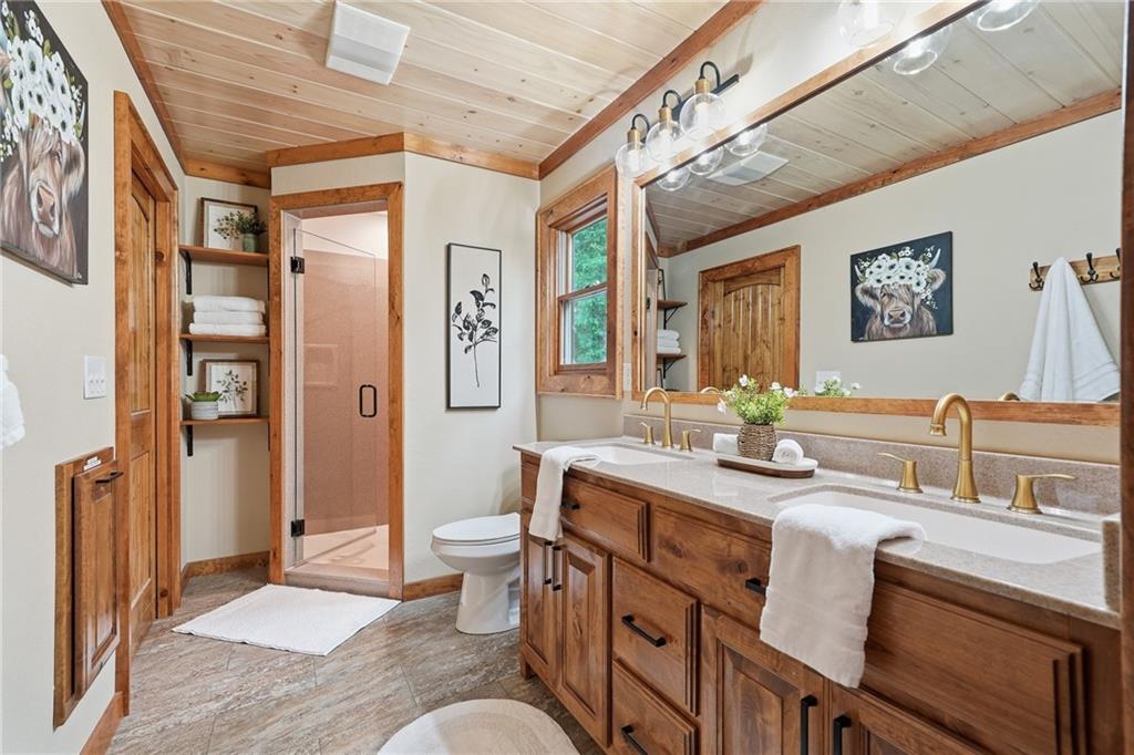 4687 Murphy Highway Mineral Bluff GA 30559