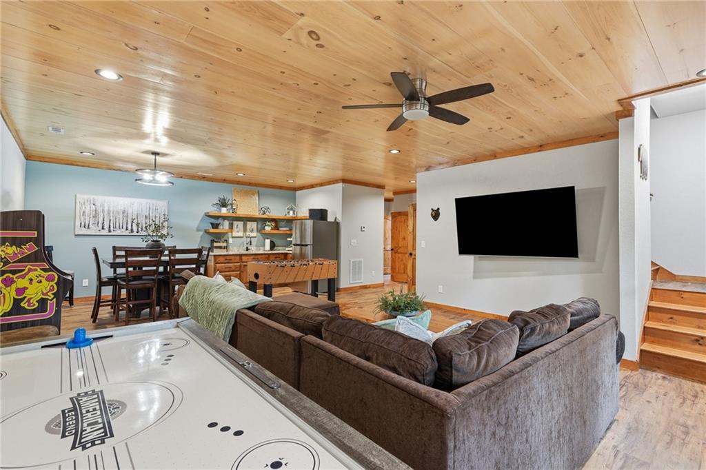 4687 Murphy Highway Mineral Bluff GA 30559