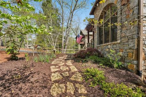 63 Choctaw Ridge Big Canoe GA 30143