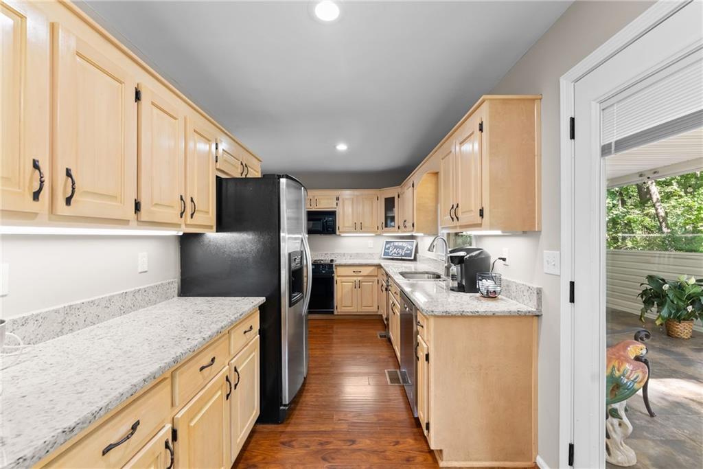 9724 Elliott Family Parkway Dawsonville GA 30536