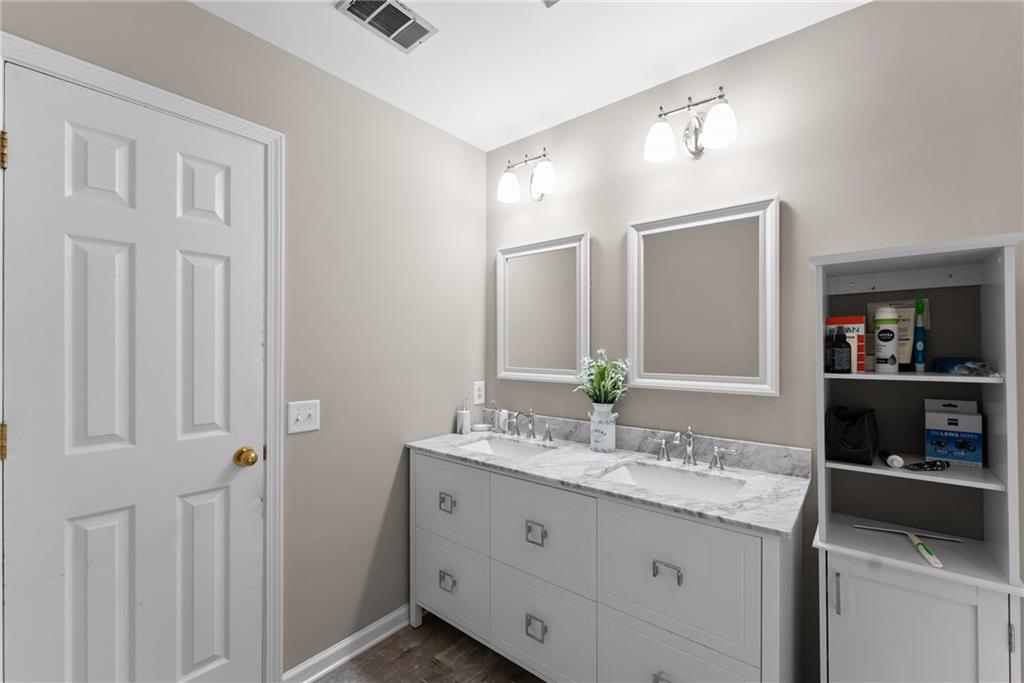 9724 Elliott Family Parkway Dawsonville GA 30536