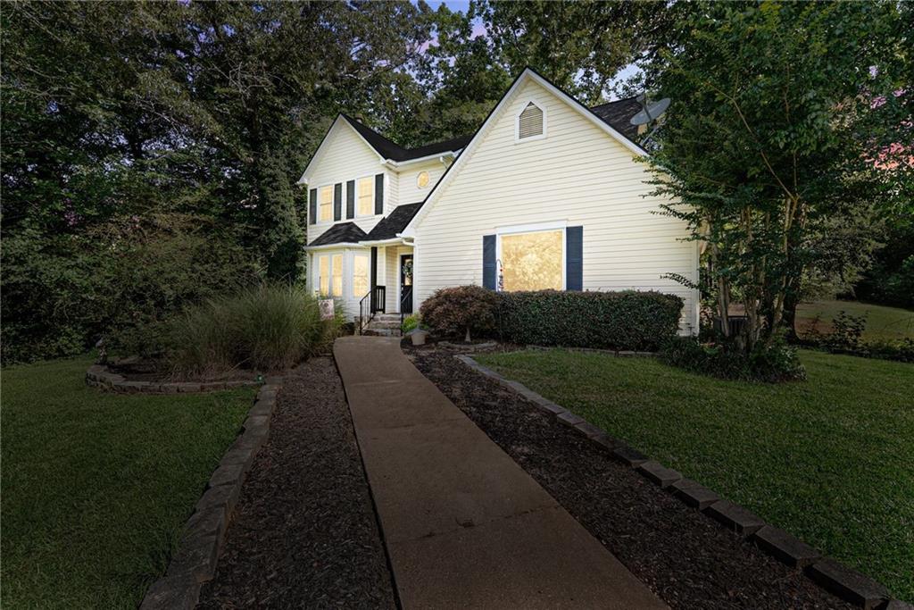 9724 Elliott Family Parkway Dawsonville GA 30536