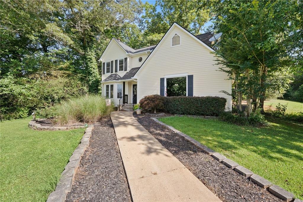 9724 Elliott Family Parkway Dawsonville GA 30536