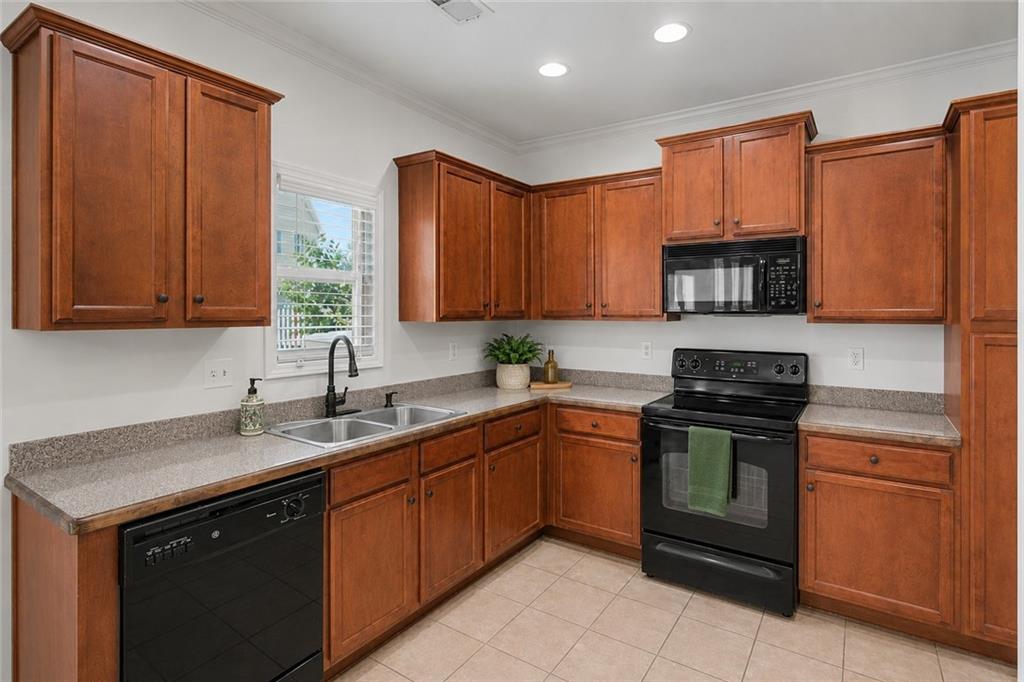 17 Redwood Drive Adairsville GA 30103