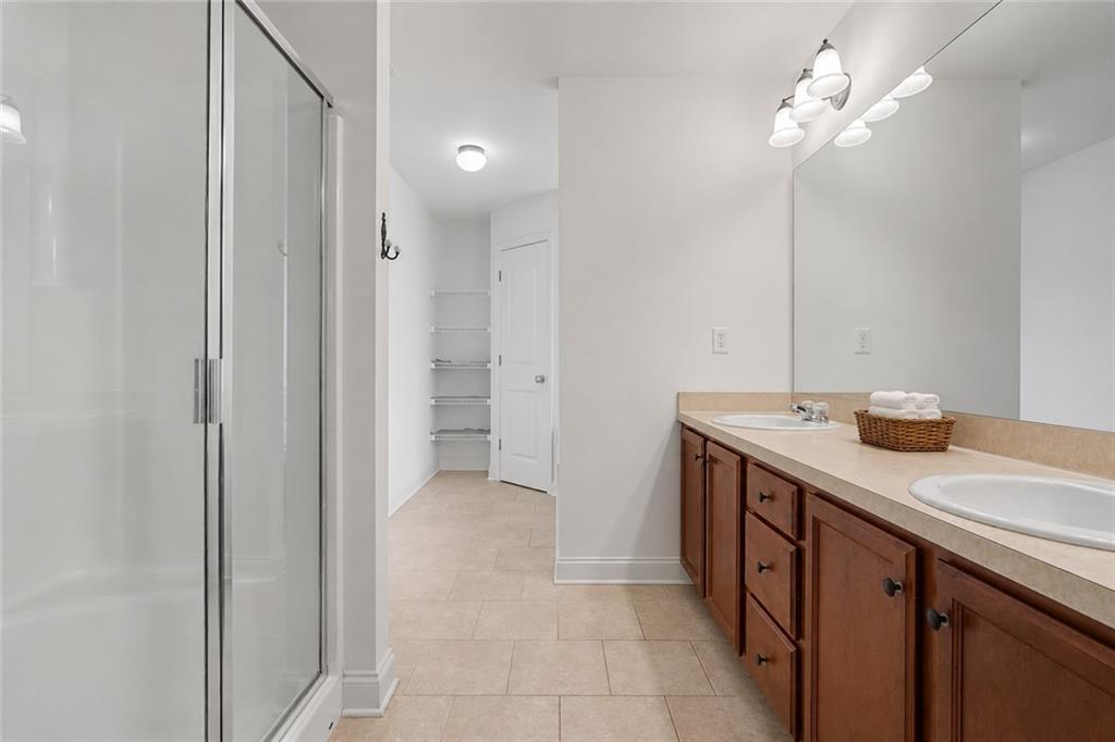 17 Redwood Drive Adairsville GA 30103