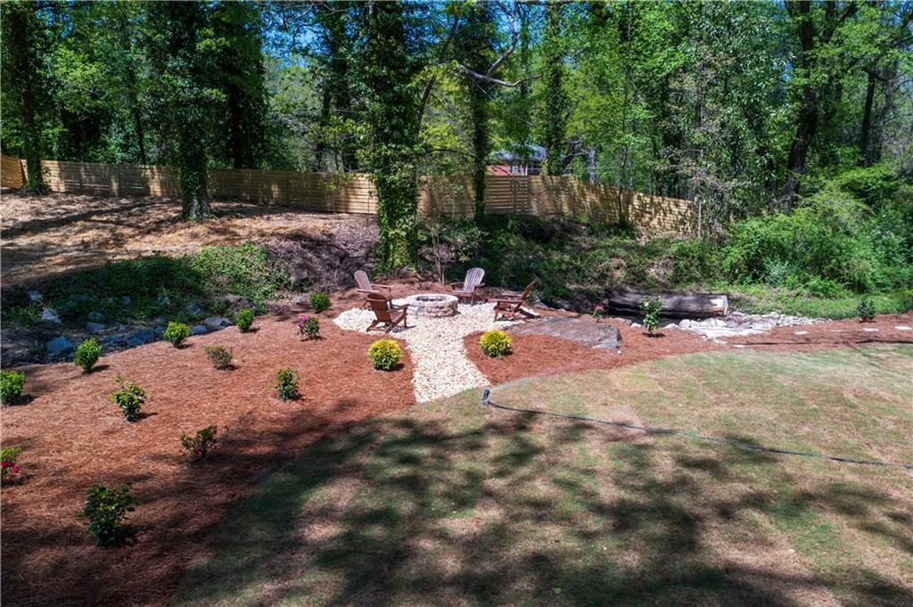 1677 North Avenue NW Atlanta GA 30318