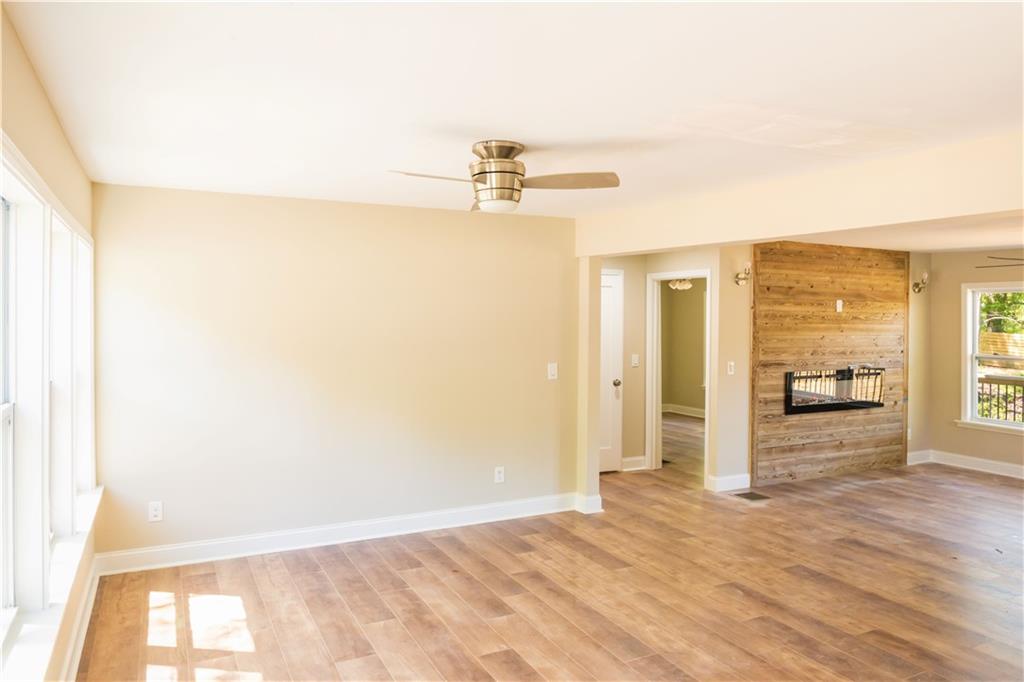 1677 North Avenue NW Atlanta GA 30318