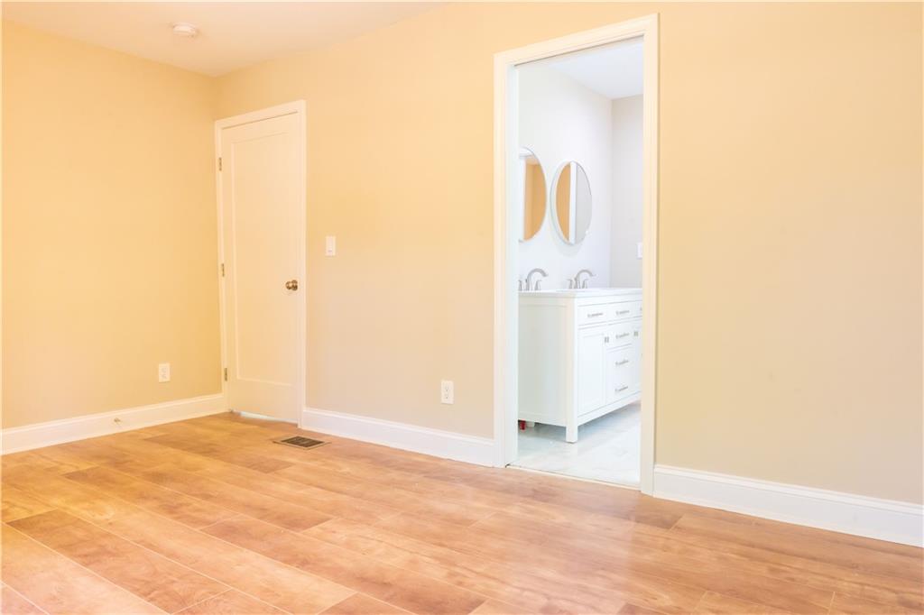 1677 North Avenue NW Atlanta GA 30318