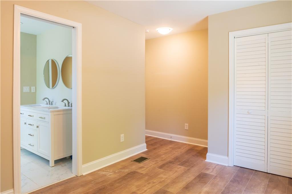 1677 North Avenue NW Atlanta GA 30318