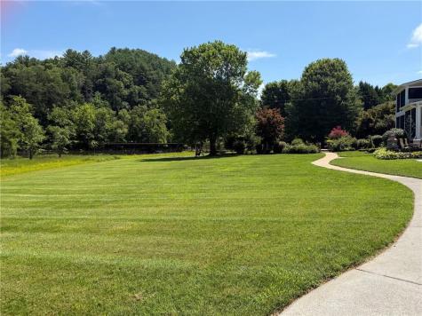 2261 Eastgate Drive E Hiawassee GA 30546