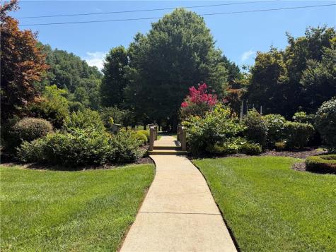 2261 Eastgate Drive E Hiawassee GA 30546