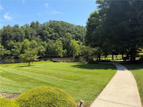 2261 Eastgate Drive E Hiawassee GA 30546
