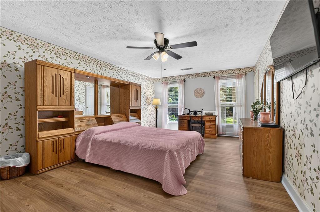 169 Silver Dollar Road Barnesville GA 30204