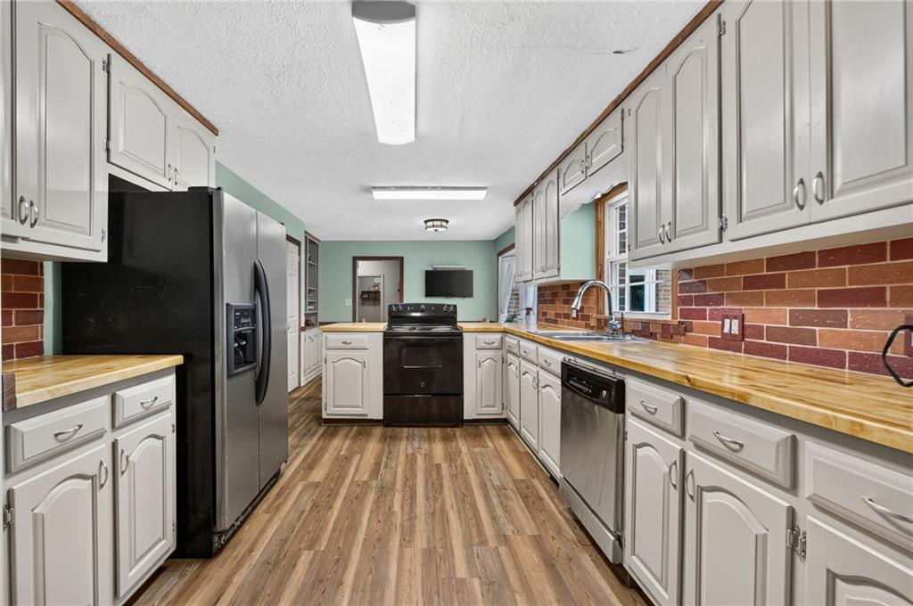 169 Silver Dollar Road Barnesville GA 30204