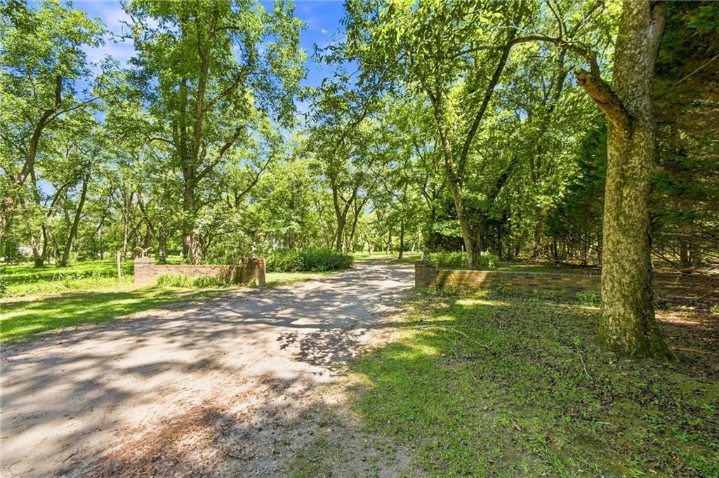 169 Silver Dollar Road Barnesville GA 30204