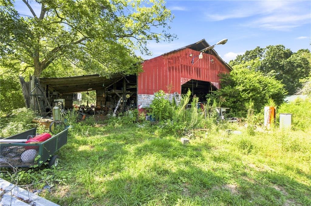 169 Silver Dollar Road Barnesville GA 30204