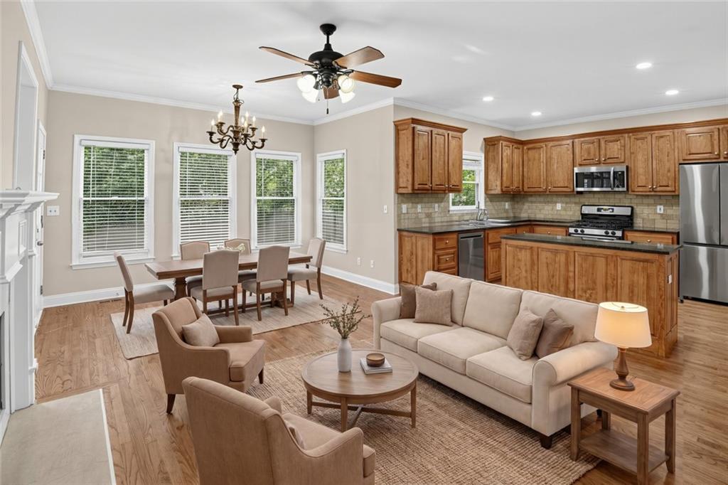 1176 Michael Lane Decatur GA 30033