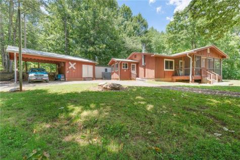 132 Mockingbird Lane Mccaysville GA 30555