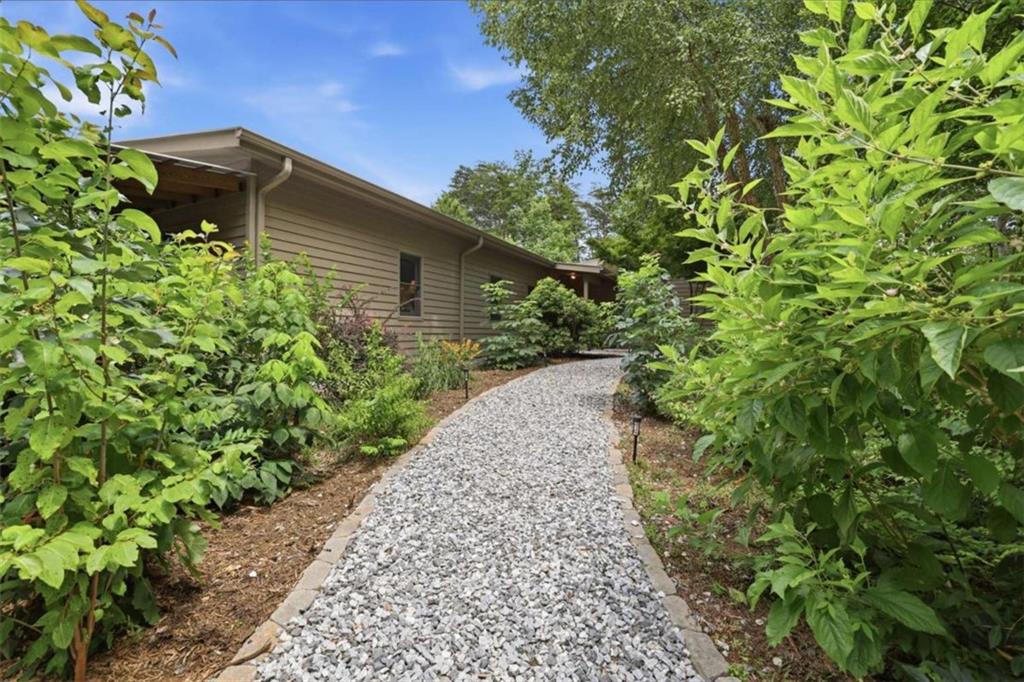 629 Monroe Ridge Road Sautee Nacoochee GA 30571