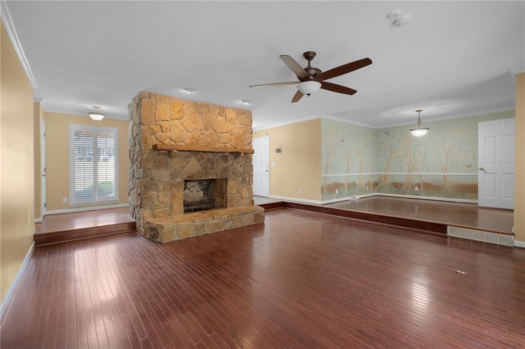 127 Windsor Drive Calhoun GA 30701