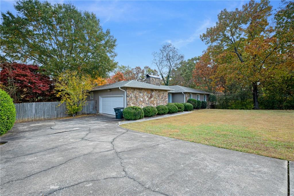127 Windsor Drive Calhoun GA 30701