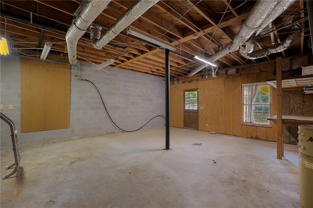 127 Windsor Drive Calhoun GA 30701