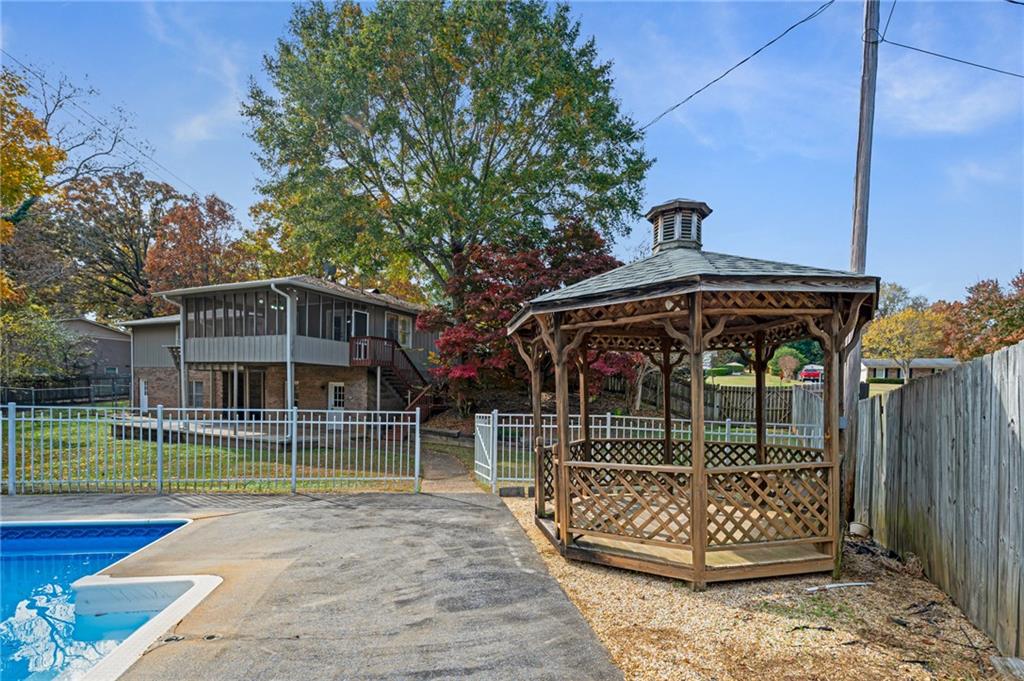 127 Windsor Drive Calhoun GA 30701