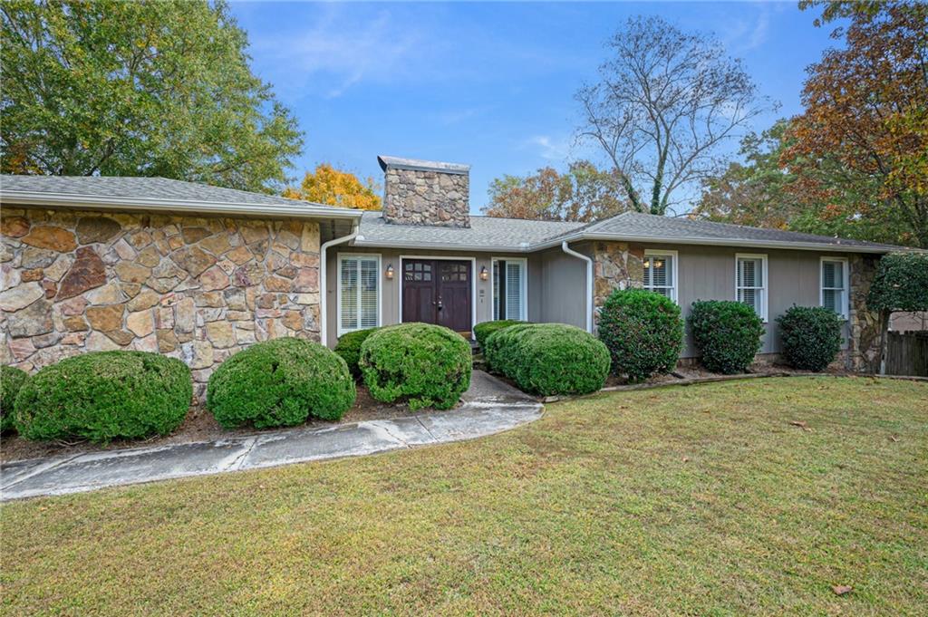 127 Windsor Drive Calhoun GA 30701