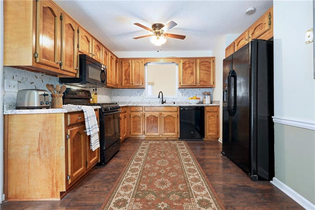 4814 Hillside Court Powder Springs GA 30127