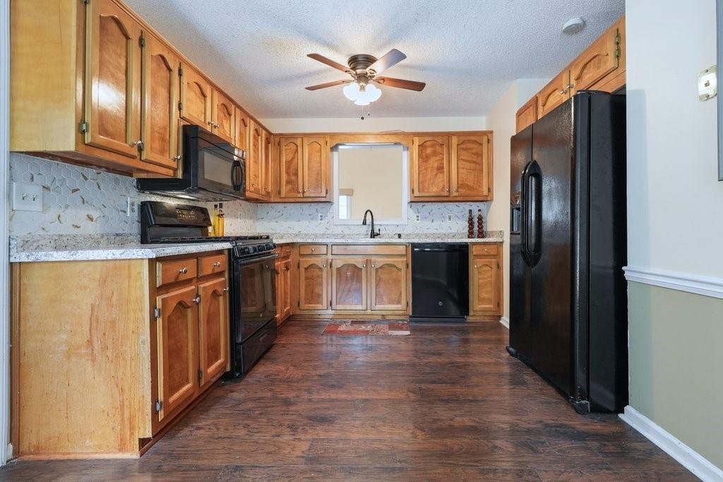 4814 Hillside Court Powder Springs GA 30127