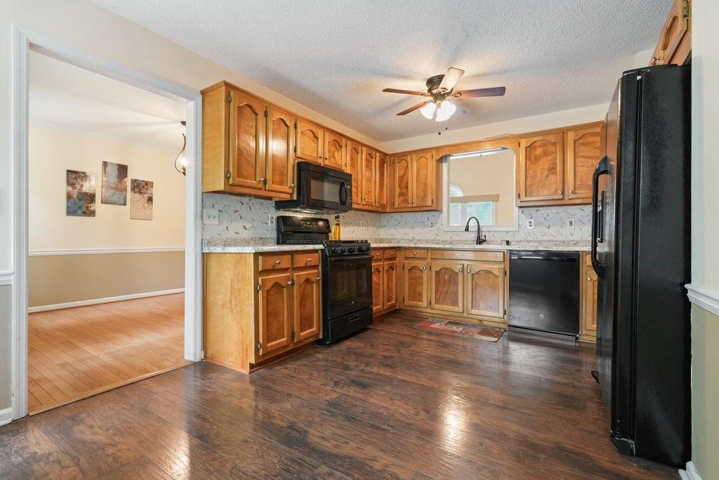 4814 Hillside Court Powder Springs GA 30127