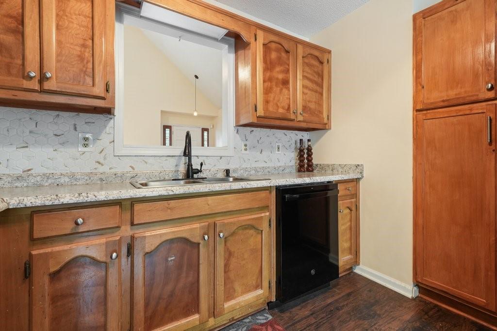 4814 Hillside Court Powder Springs GA 30127