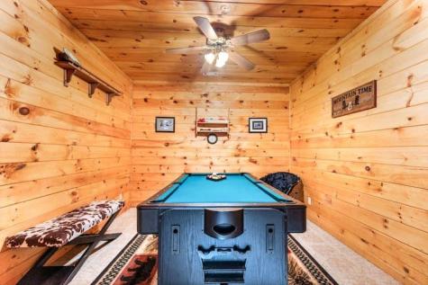 28 Dupont Drive Blue Ridge GA 30513