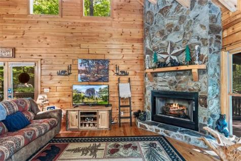 28 Dupont Drive Blue Ridge GA 30513
