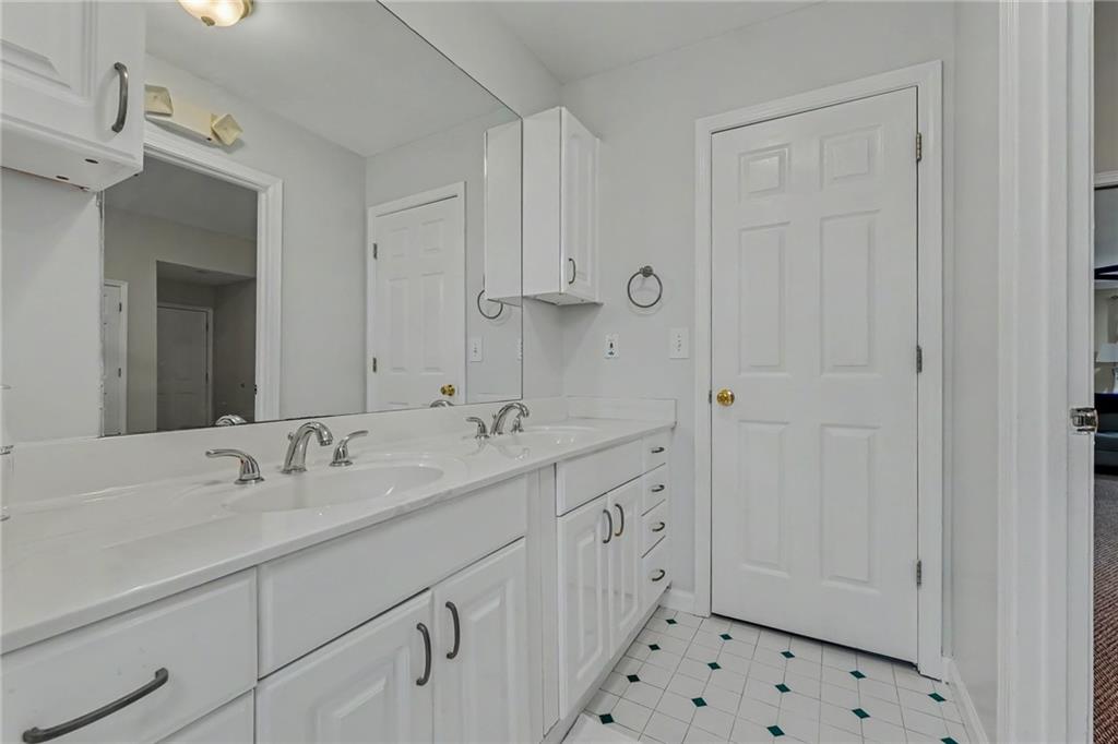 3605 Shallowford Road Marietta GA 30062