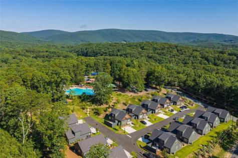 119 Red Cloud Walk Waleska GA 30183