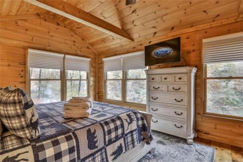 178 Novena Court Ellijay GA 30540