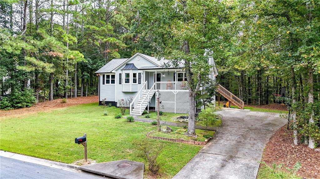13 Black Water Drive White GA 30184